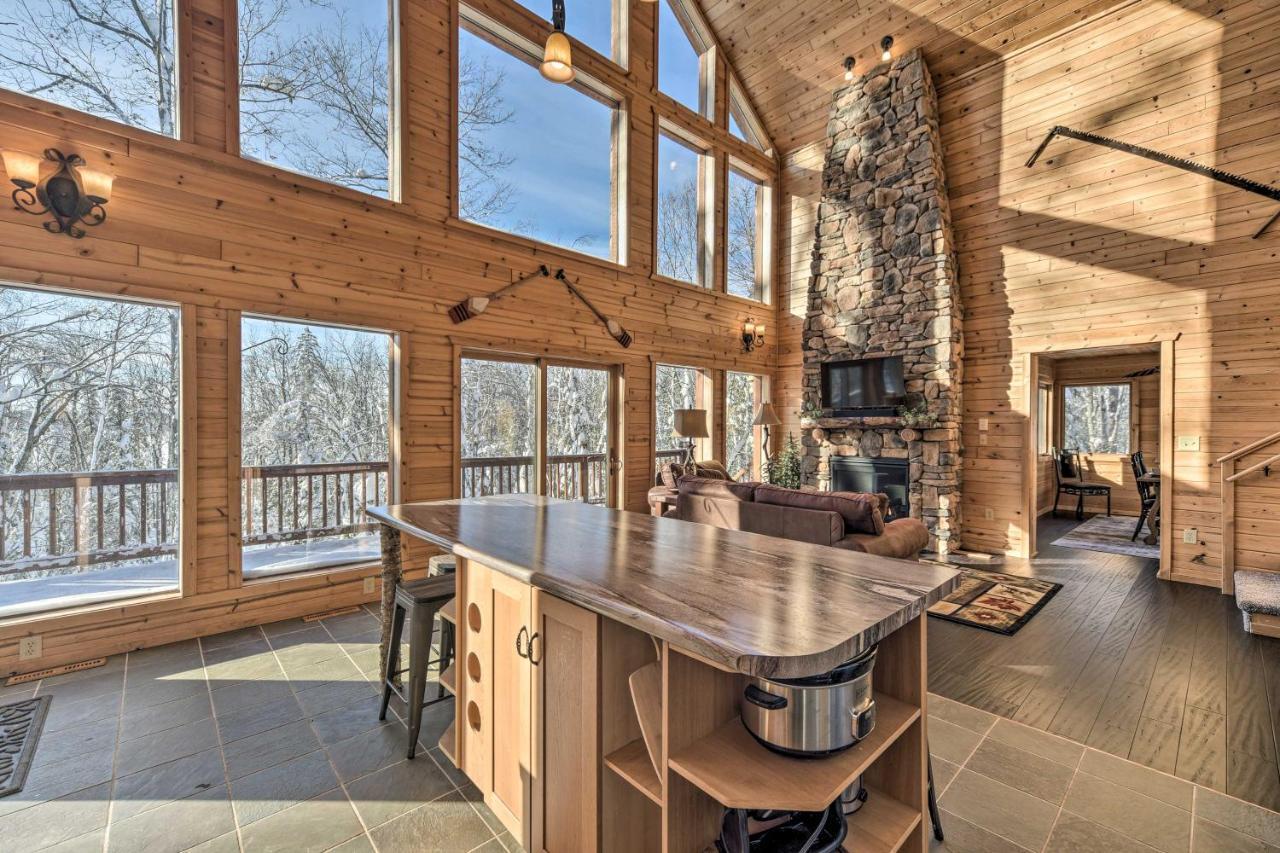 Scenic Hayward Lake View Retreat With Fire Pit Ngoại thất bức ảnh